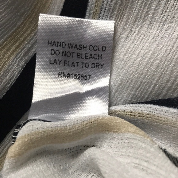 Off the shoulder striped top - Picture 3 of 4